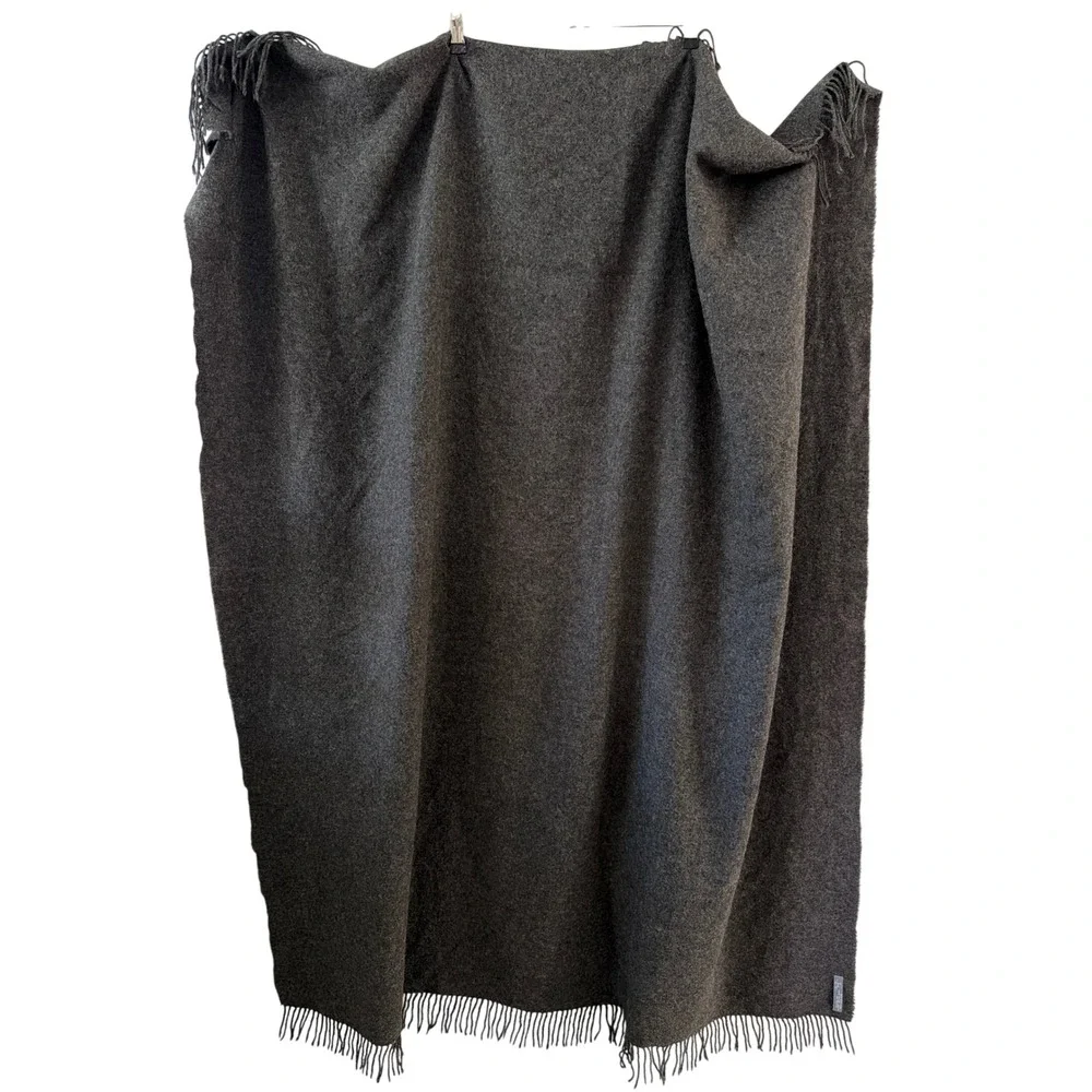 KUNA 100% Baby Alpaca Wool Throw Blanket Scarf Charcoal Grey Hand Finished Peru